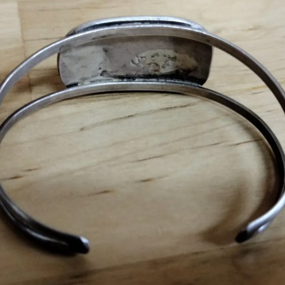 Vintage Native Turquoise & Mother of Pearl Sterling Silver Cuff Bracelet - Picture 3 of 4